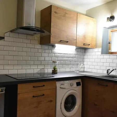 Large And Modern Studio Near Charonne